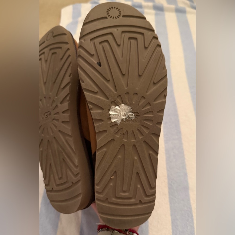 UGG Brown with Cream Ankle Boots - Picture 10 of 15